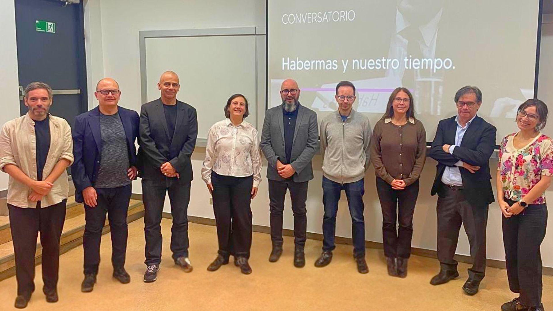 Académicos del Departamento de Filosofía conmemoran la vida y obra de Jürgen Habermas