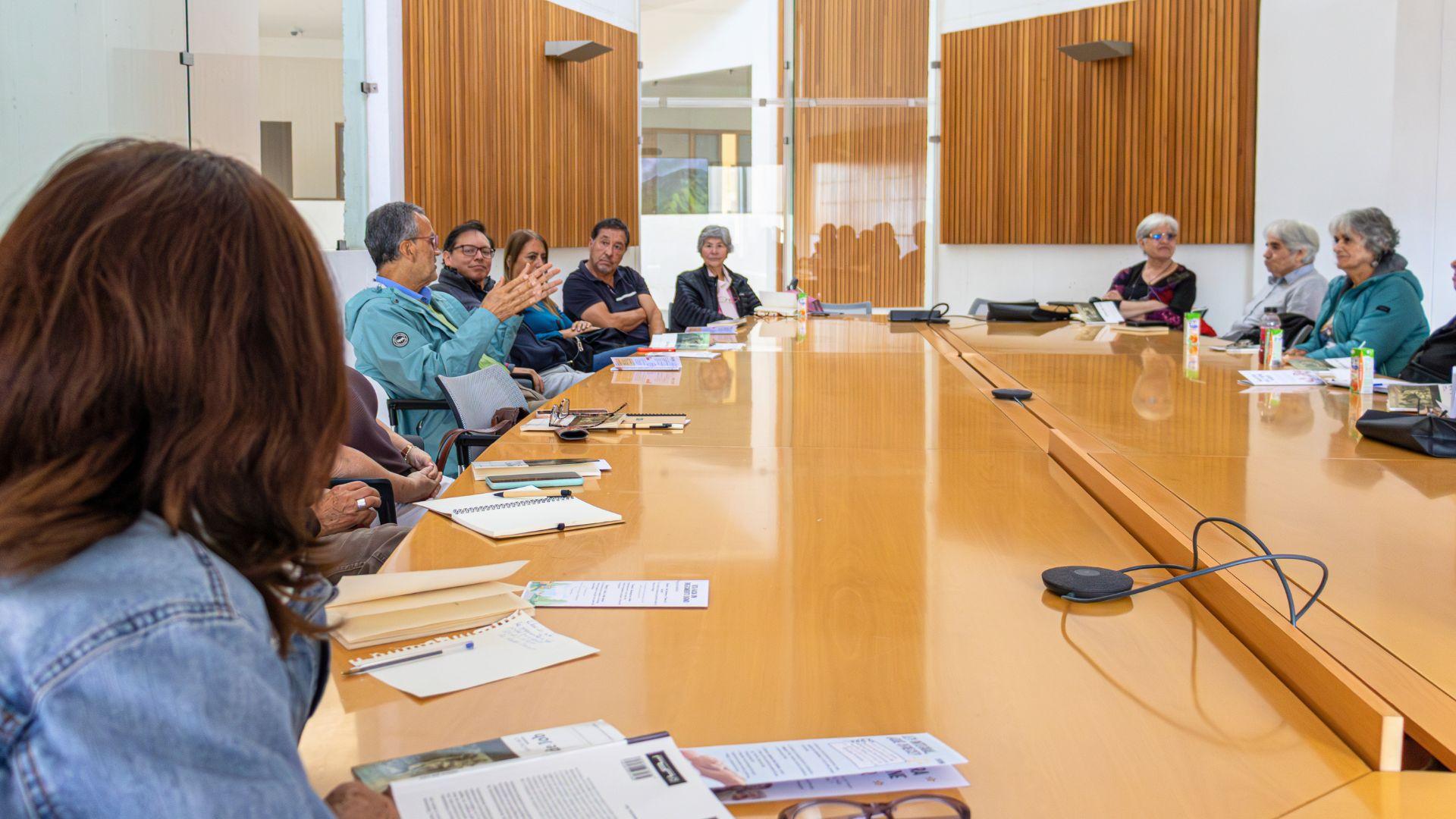 Adultos mayores de Viña del Mar viven la experiencia del Core Curriculum en la UAI