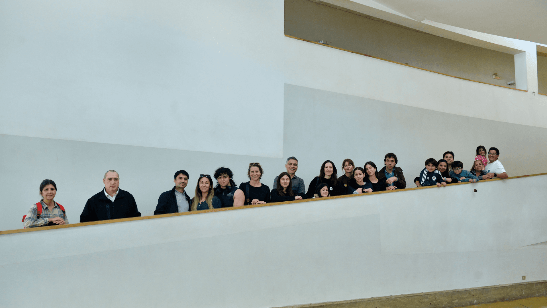 UAI abrió sus puertas en el Día del Patrimonio con una muestra sobre la memoria visual de Peñalolén