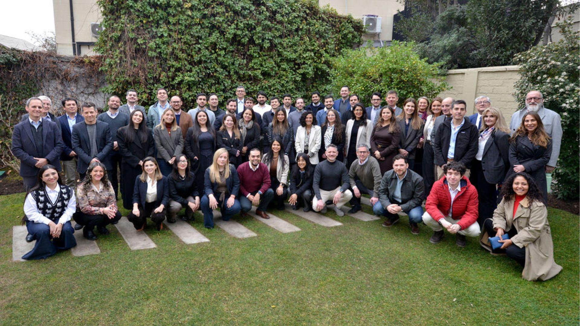 Nueva generación del Executive MBA 3x3 inicia su formación en la Escuela de Negocios