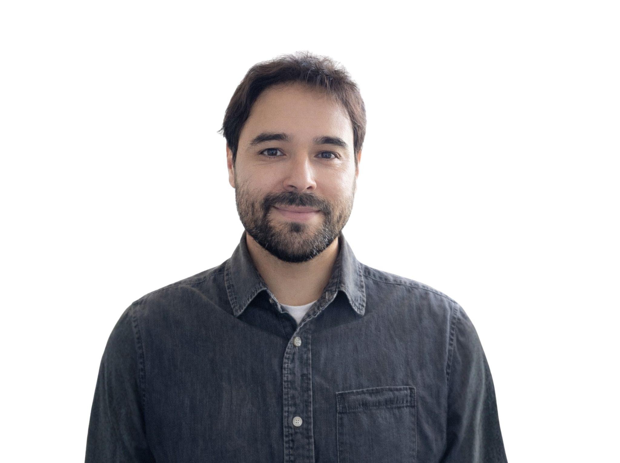 Camilo Flores Camilo Flores