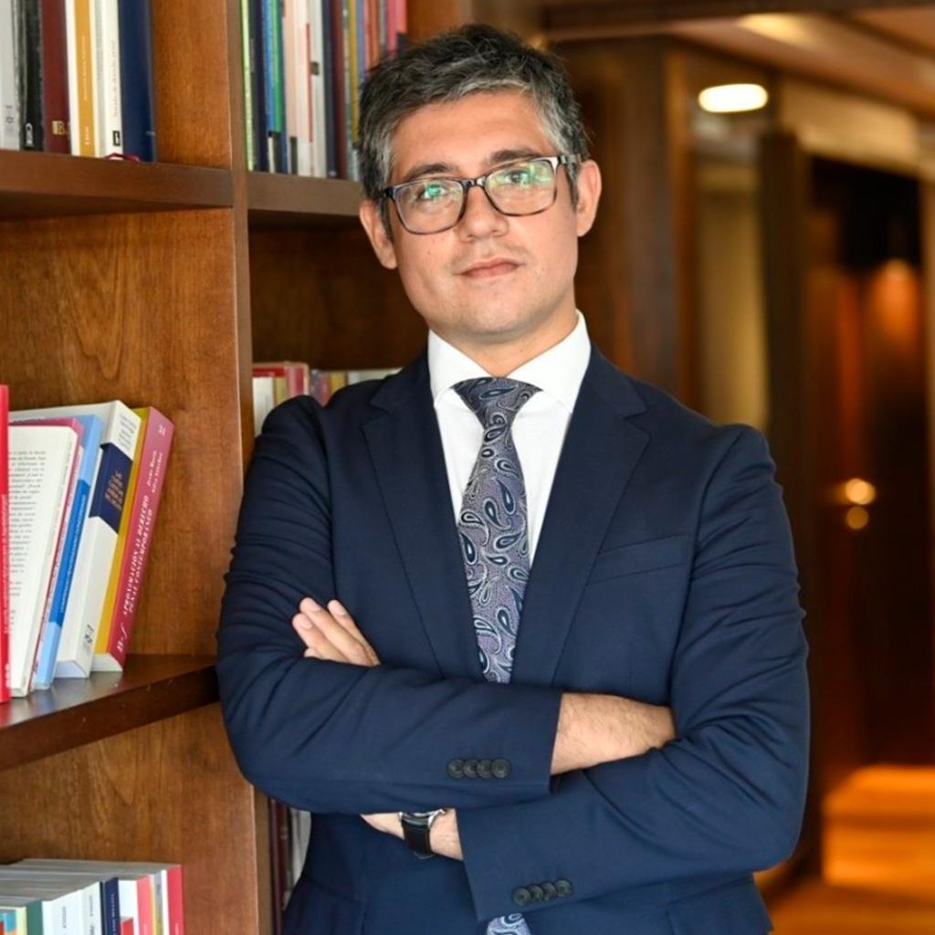 César Ramos César Ramos