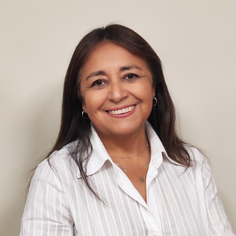 Julia Altamirano Julia Altamirano