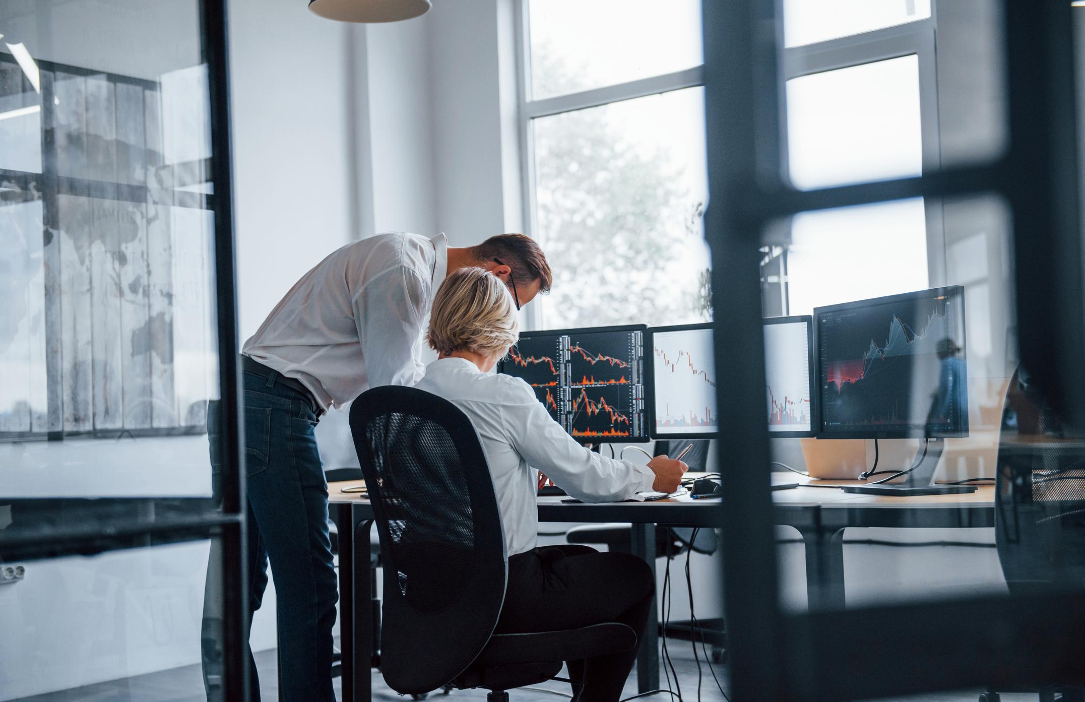 Curso Mercado de Capitales con Bloomberg Curso Mercado de Capitales con Bloomberg